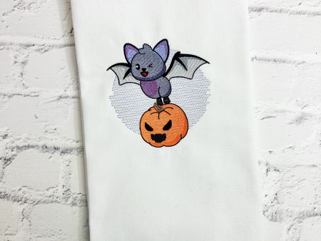 Pumpkin Bat machine embroidery design (4 sizes included) DIGITAL DOWNLOAD Discount